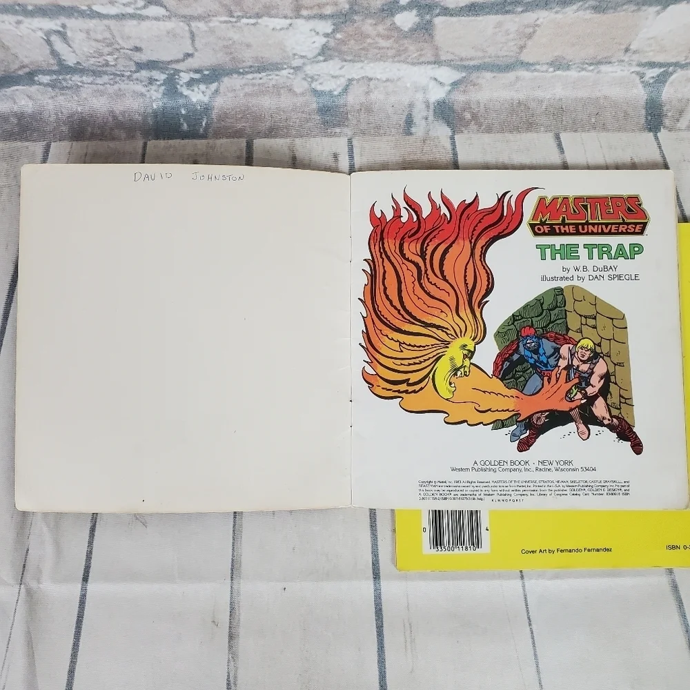 Masters of the Universe Princess of Power  Books - Picture 5 of 15
